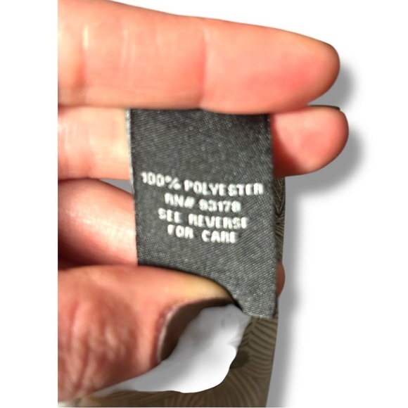 Premise Blue/Gray Floral Geometric Print High-Low 1/2 Silver Zip Front Blouse - Picture 7 of 16